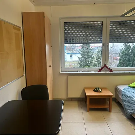 Apartment Zimmervermietung Conny - Monteurzimmer -