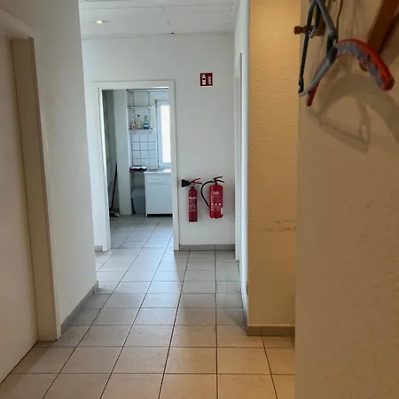 Zimmervermietung Conny - Monteurzimmer - *